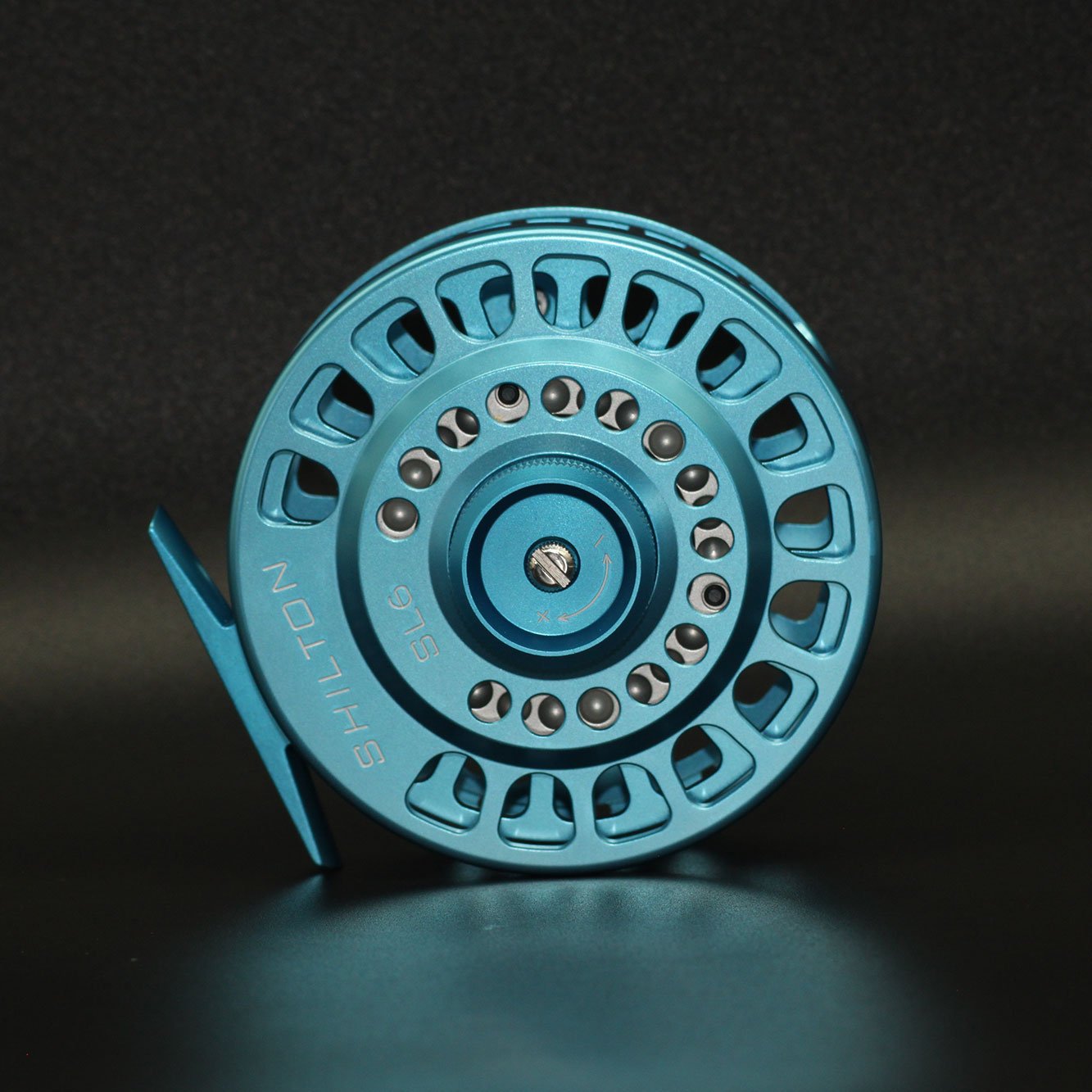 Open Box Shilton SL7 Reels (11-12wt) in Titanium Silver